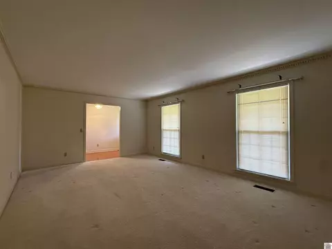 1398 Johnson, Murray, KY 42071 photo 5