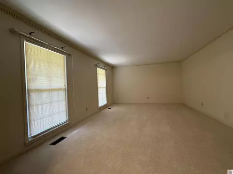 1398 Johnson, Murray, KY 42071 photo 6