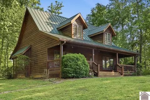 26 Wilkens Rd, Cadiz, KY 42211
