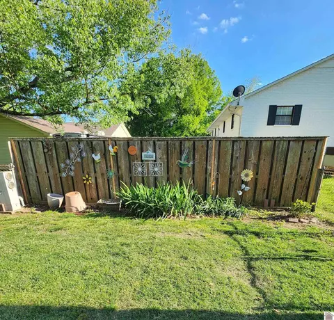 811 Guthrie Dr, Murray, KY 42071 photo 27