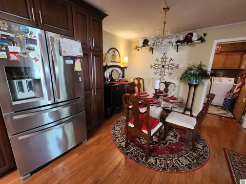 811 Guthrie Dr, Murray, KY 42071 photo 8
