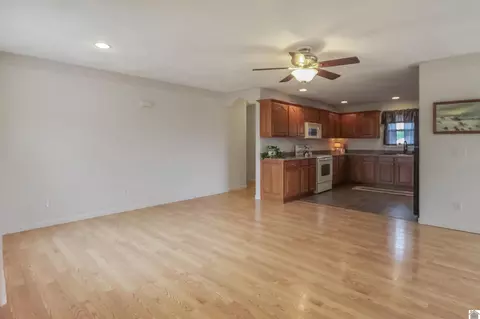 454 Snow Rd, Murray, KY 42071 photo 9