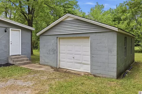 610 Broad St, Murray, KY 42071 photo 22