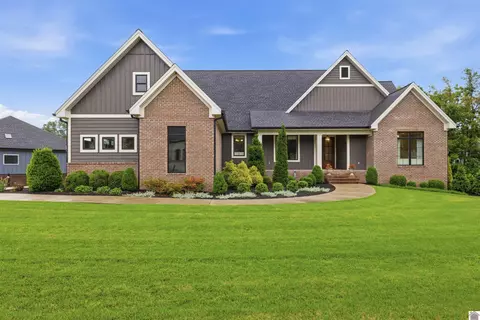 3760 Niblick Ln, Paducah, KY 42001