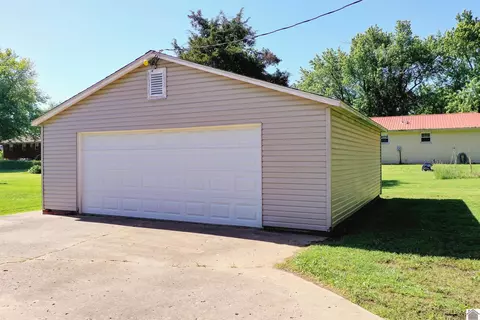 213 Apache Dr, Princeton, KY 42445 photo 32