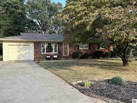 1127 Magnolia St, Fulton, KY 42041