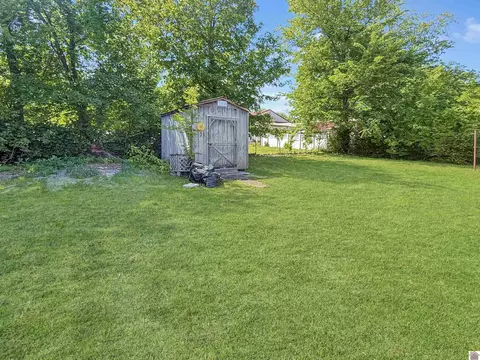 413 N 4th St, Murray, KY 42071 photo 17