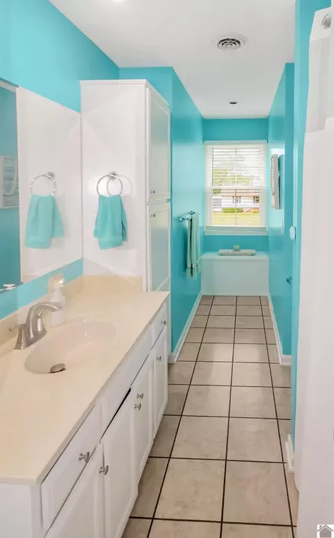 453 Camelot, Murray, KY 42071 photo 25