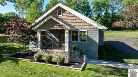 5739 Blandville Rd, Paducah, KY 42001