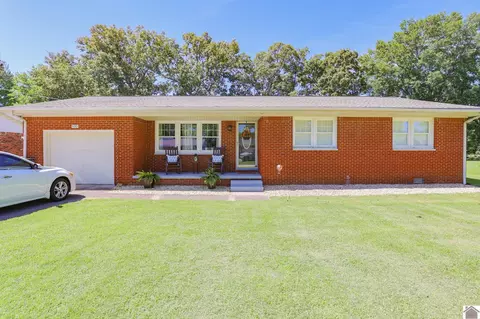 530 Oakland Cir, Paducah, KY 42003