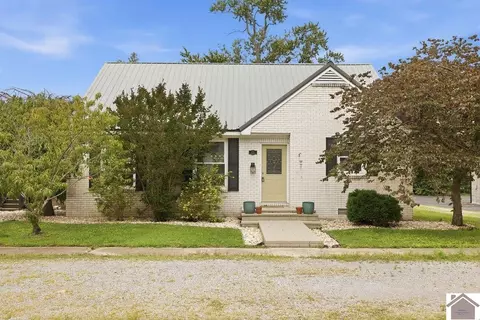 431 Wyatt Ave, Kevil, KY 42053