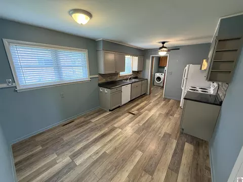 798 Meadow Ln, Murray, KY 42071 photo 8