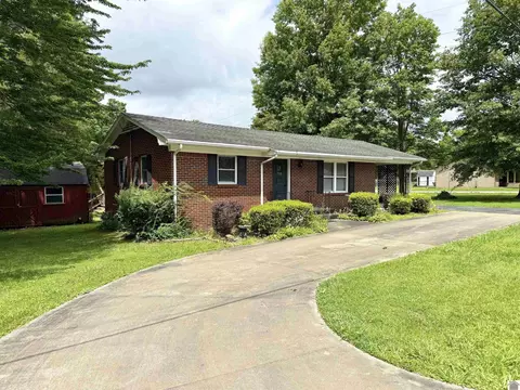 798 Meadow Ln, Murray, KY 42071 photo 2