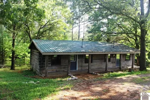 39 Holly Tree Dr, Murray, KY 42071 photo 1