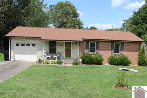 208 Windmere, Paducah, KY 42001 photo 1