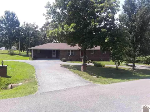 735 Warnick, Benton, KY 42025 photo 1