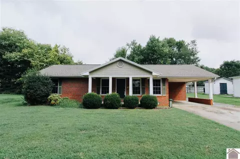 1004 Walnut St, Murray, KY 42071 photo 1