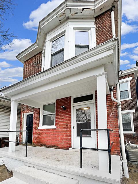 1609 Greenup St, Covington, KY 41011 photo 1