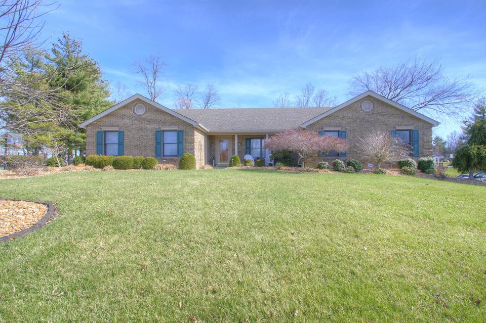 1048 Arden Dr, Villa Hills, KY 41017 48 Photos MLS 602107 Movoto