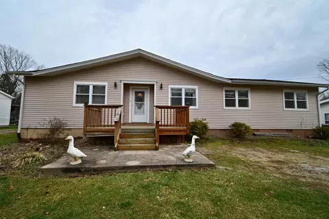 8220 E Bend Rd, Burlington, KY 41005 photo 1