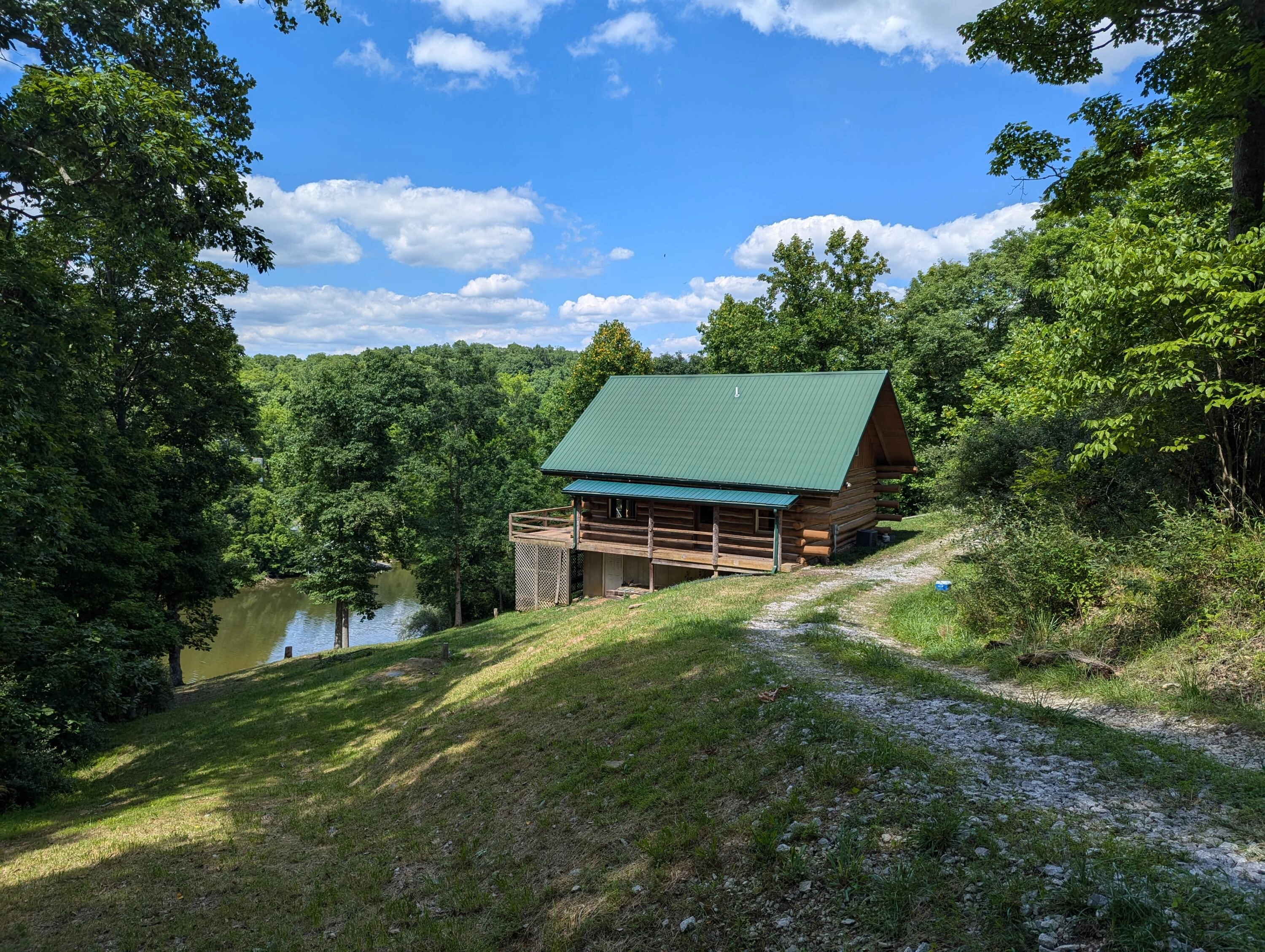 760 Elk Lake Resort Rd