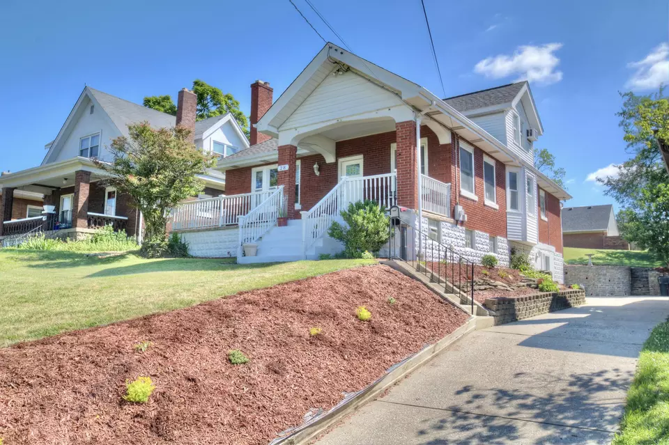 28 S Grand Ave, Fort Thomas, KY 41075 39 Photos Movoto