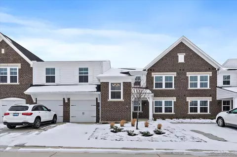 754 Crescent Landing Dr #1-302, Walton, KY 41094