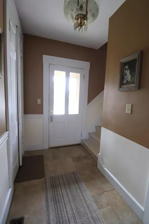 Entry Way - 401 E 4th St, Augusta, KY 41002 photo 4 of 4