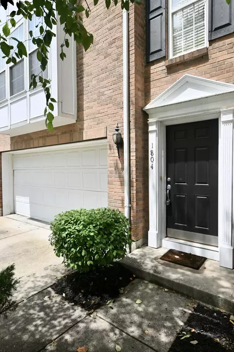1804 Rosecrans Cir, Florence, KY 41042