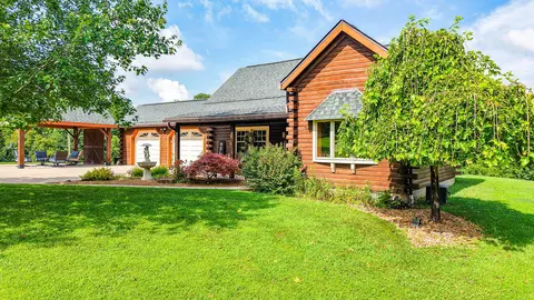 7829 Camp Ernst Rd, Burlington, KY 41005