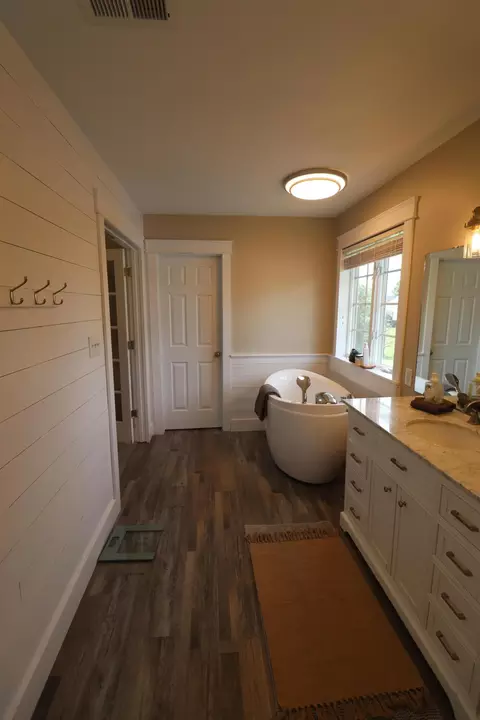 Bath - 4020 Stapleton Acres, Dover, KY 41034 photo 6 of 7