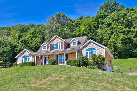 6337 River Rd, Hebron, KY 41048