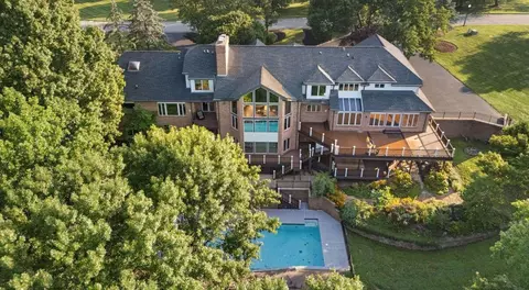 2021 Edenderry Dr, Fort Mitchell, KY 41017