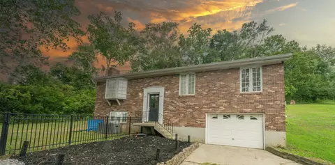 495 Pooles Creek Rd, Cold Spring, KY 41076
