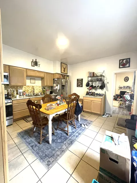 Kitchen - 1333 Scott St, Covington, KY 41011 photo 4 of 5