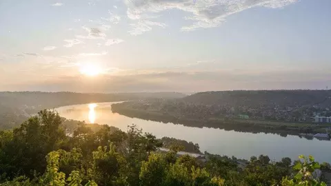 1 Rivers Pointe Dr, Hebron, KY 41048