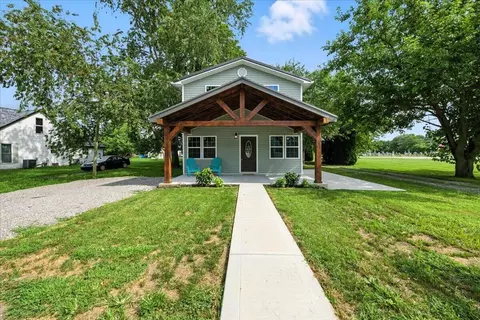 320 E High St, Warsaw, KY 41095