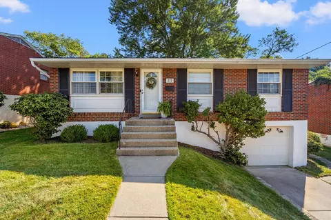 111 Valley View Dr, Southgate, KY 41071