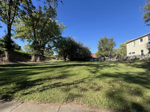 1619 Greenup St, Covington, KY 41011