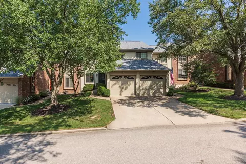 2730 Hurstland Ct, Crestview Hills, KY 41017