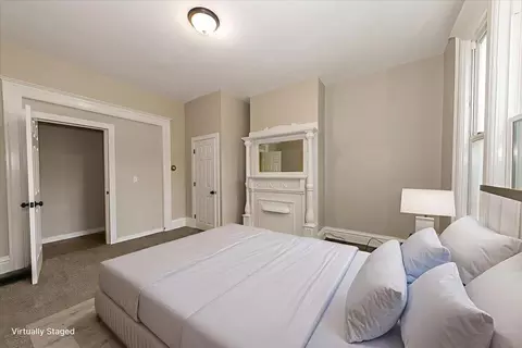 Bedroom - 2009 Greenup St, Covington, KY 41014 photo 3 of 3