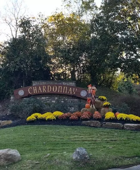 1200 Vina Vista Dr #202, Cold Spring, KY 41076