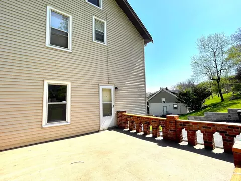 Exterior - 463 465 Hazen St, Covington, KY 41016 photo 5 of 11