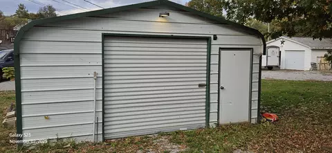 207 E 3rd St, Augusta, KY 41002 photo 4