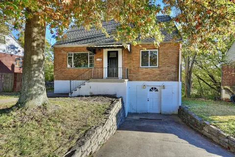 8 W Ridge Pl, Newport, KY 41071