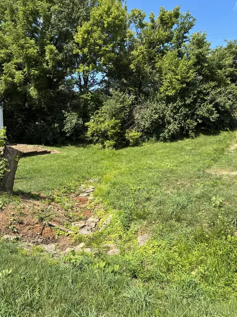 27 Old Nicholson Rd, Walton, KY 41094