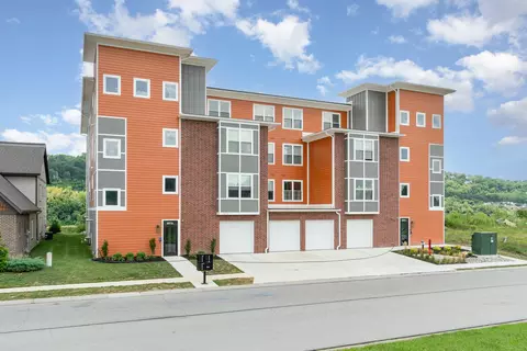 617 Manhattan Blvd #302, Dayton, KY 41074