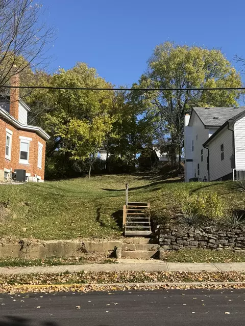 254 Linden Ave, Southgate, KY 41071