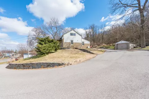 Exterior - 435 River Rd, Bromley, KY 41016 photo 9 of 11