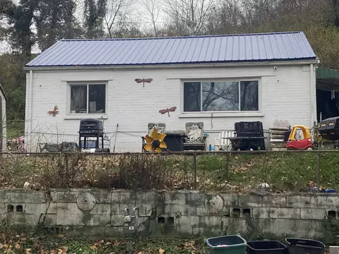 678 Lexington Pike, Maysville, KY 41056